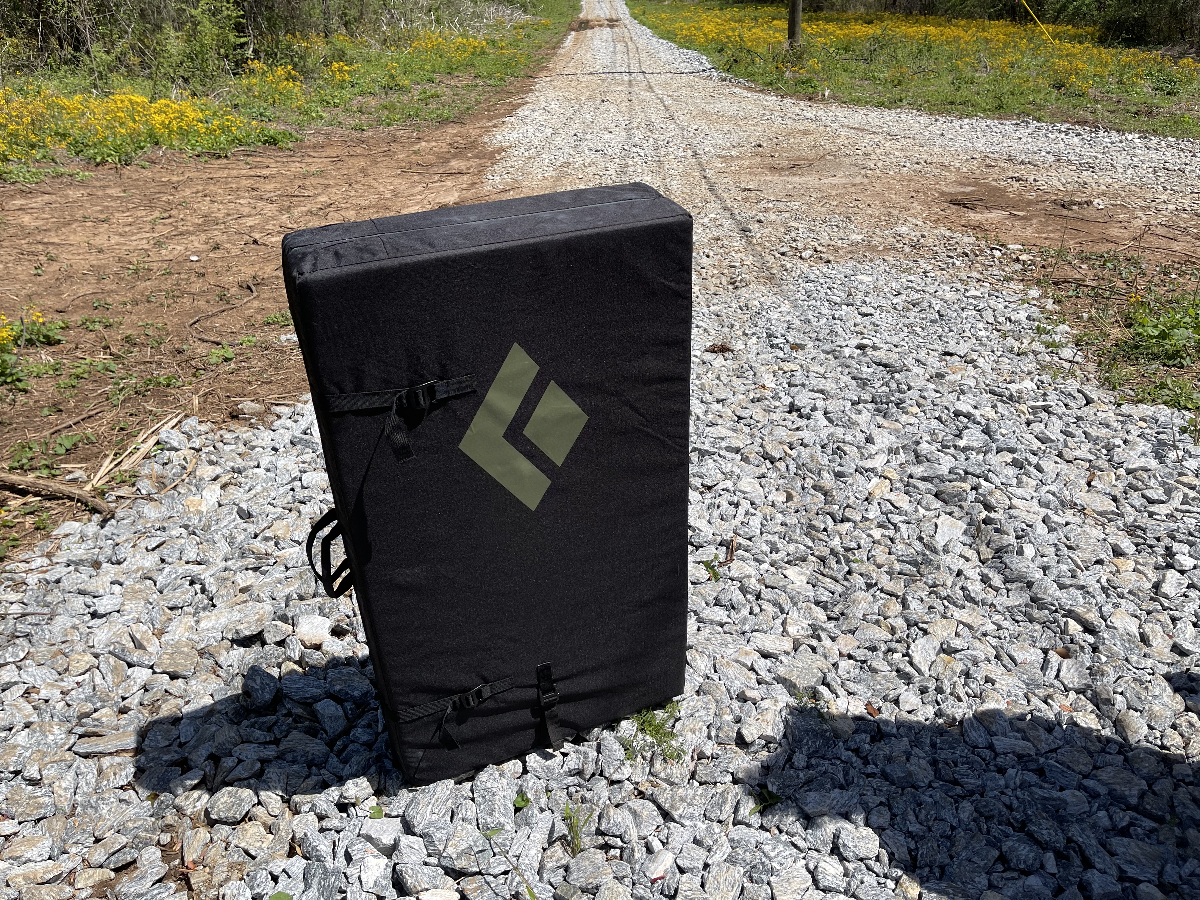 Rent Black Diamond bouldering crash pad in Hendersonville, NC