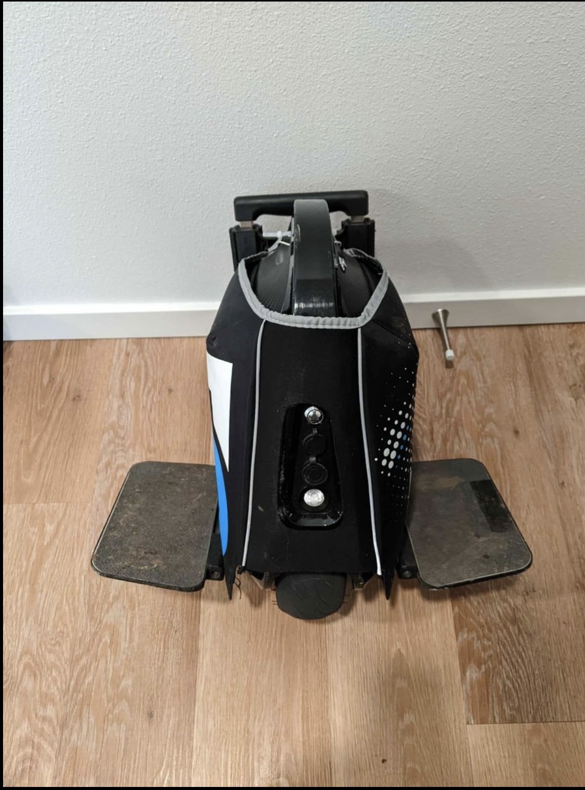 Rent Electric Unicycle EUC GotWay Mten3 in Seattle, WA FriendWithA