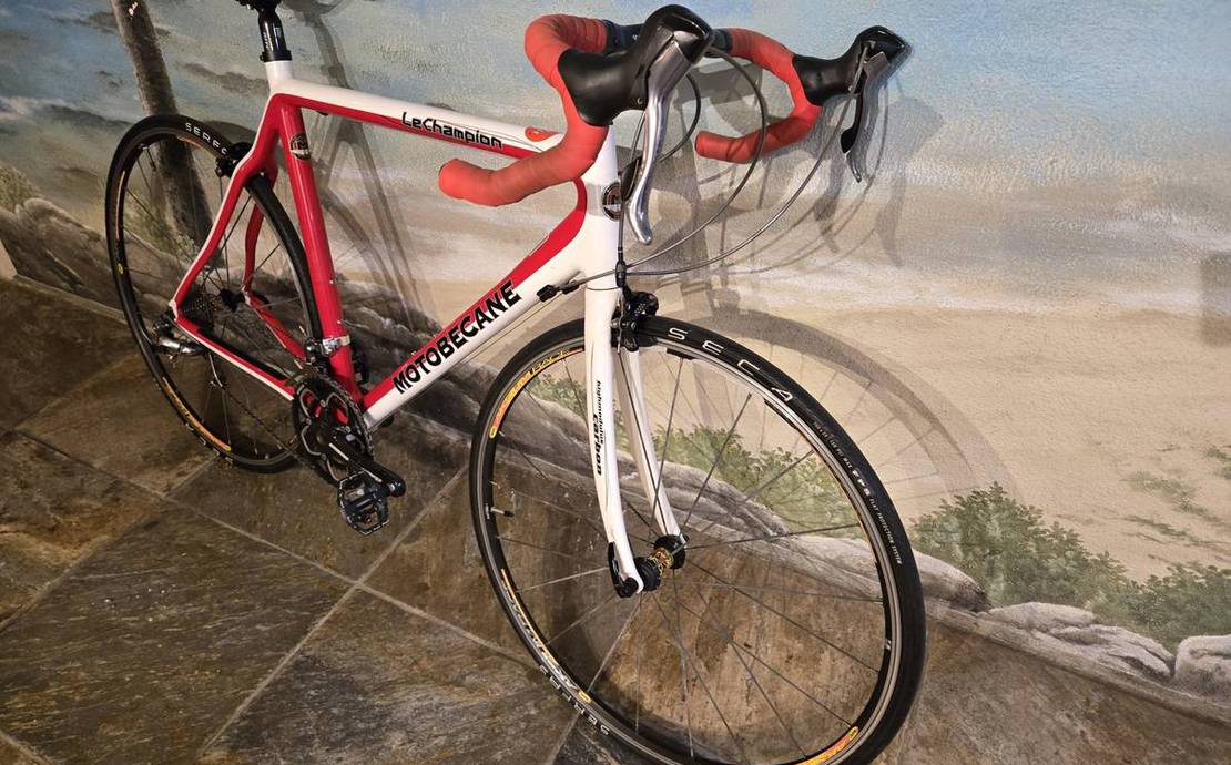 Motobecane LeChampion Carbon Roadbike 58cm Frame Size