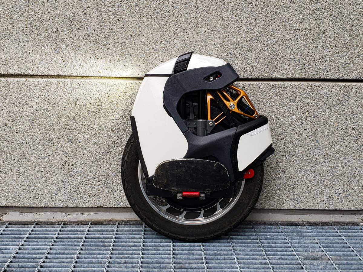 Rent KingSong S18 Suspension Electric Unicycle Stock Edition in