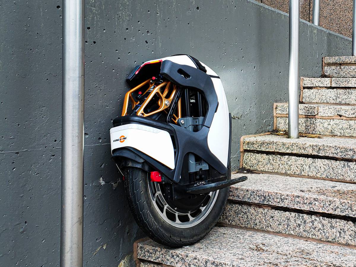 Rent KingSong S18 Suspension Electric Unicycle Stock Edition in