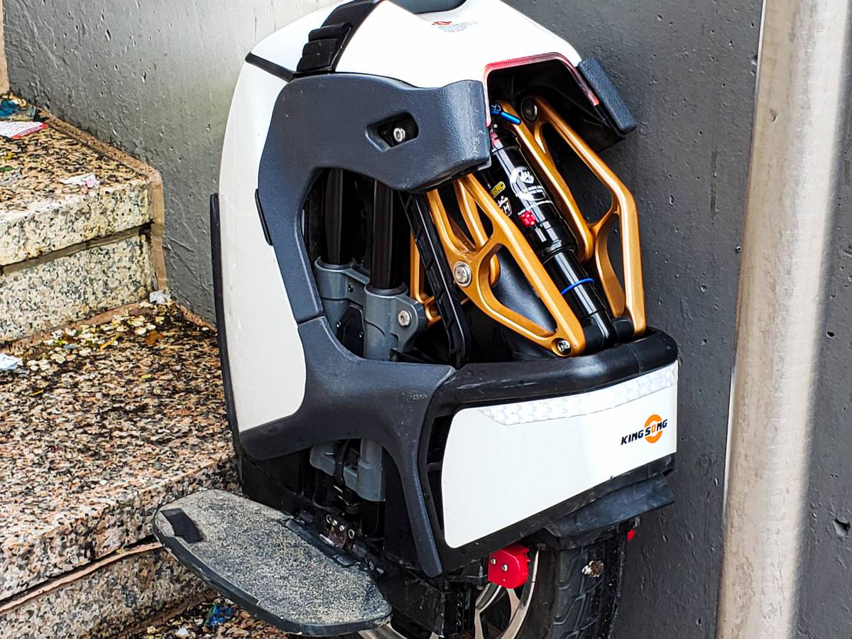 Rent KingSong S18 Suspension Electric Unicycle Stock Edition in