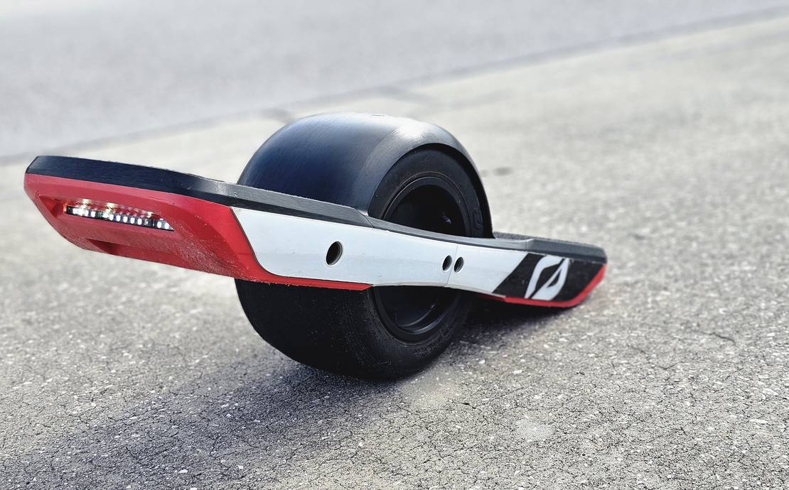 Onewheel GT with Hyper Charger