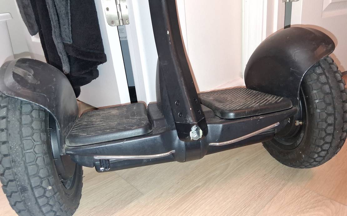 Cruise North Myrtle Beach in style with this Segway Ninebot S self-balancing scooter. Perfect for quick rides to the beach, exploring the neighborhood, or just having fun with family and friends