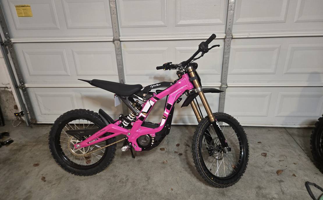 Surron Light Bee-2025 [WKY rental #2](PINK edition 2of3)