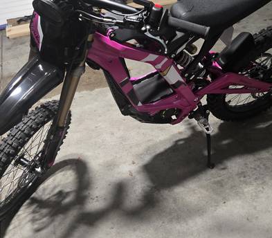 Surron Light Bee-2025 [WKY rental #3](PINK edition 3of3)
