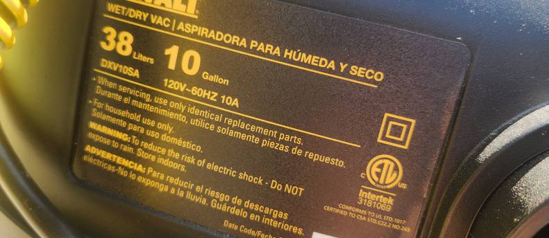 Dewalt Vacuum 12 gallon wet/dry