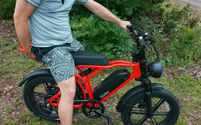 TST R002 Moped-Style E-Bike | Full Suspension | Free Local Delivery