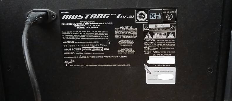 Fender Mustang V2