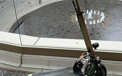 Scooter rental in Clinton