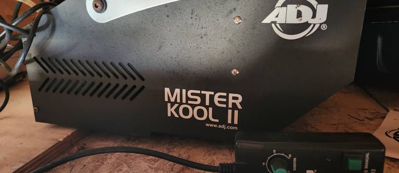 Fog machine - Mr Kool II - low lying fog