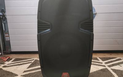 Rockville 12" PA speaker - BATTERY POWERED