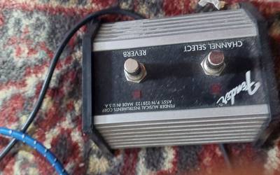 Fender Frontman 25R amp with Footswitch