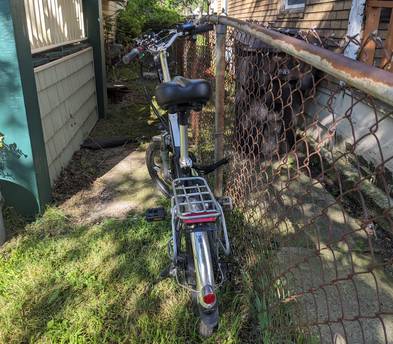 Electric Bike near Belle Isle, Detroit