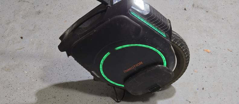 EUC Inmotion V12