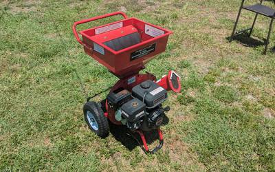 212cc Wood chipper and shredder