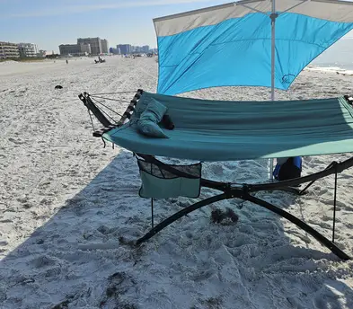 Beach hammock bundle: Anymaka hammock, Solbello shade, Backpack cooler, Bluetooth speaker