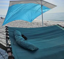 Beach hammock bundle: Anymaka hammock, Solbello shade, Backpack cooler, Bluetooth speaker
