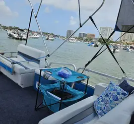 Private Boat Tour on Pontoon with Licensed Captain