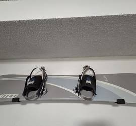 60 Inch snowboard and bindings