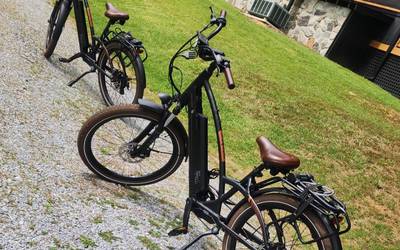 Magnum Cruiser 2.0 E-Bike Rental – Ride in Style!