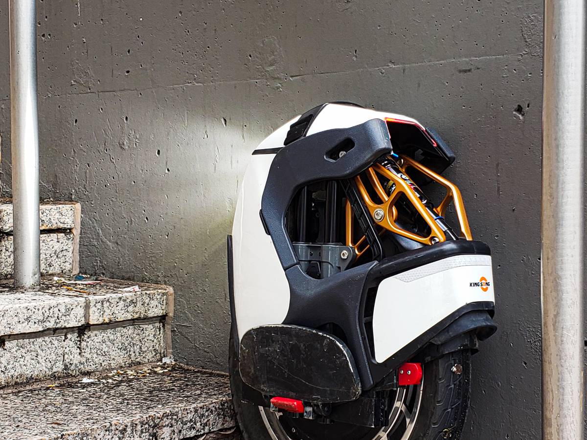 Rent KingSong S18 Suspension Electric Unicycle Stock Edition in