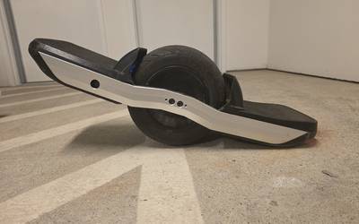 Onewheel GT with WTF rails