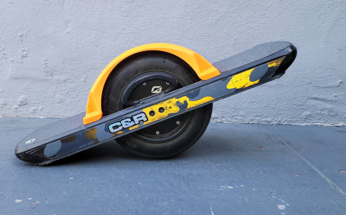 Onewheel Pint-X in Daly City, CA. Helmet and Charger provided!