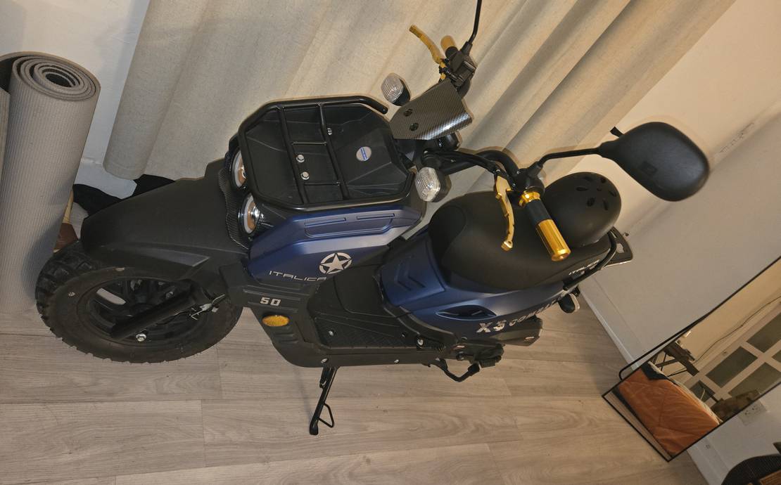 Blue Italica 50cc XS Combat
