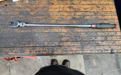 Flex head 1/2 ratchet 3 feet long
