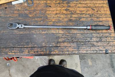 Flex head 1/2 ratchet 3 feet long