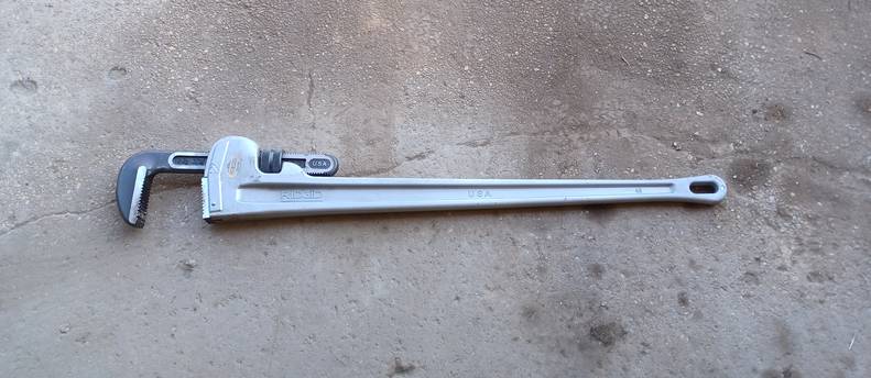 RIDGID Pipe Wrench 48 in.