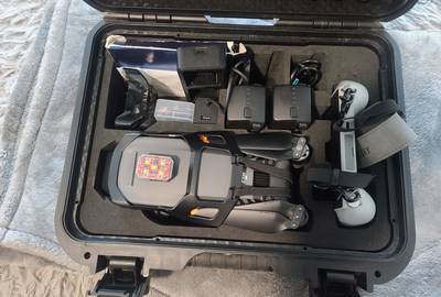 DJI Mavic 3 Pro Kit with 2 batteries and accessories