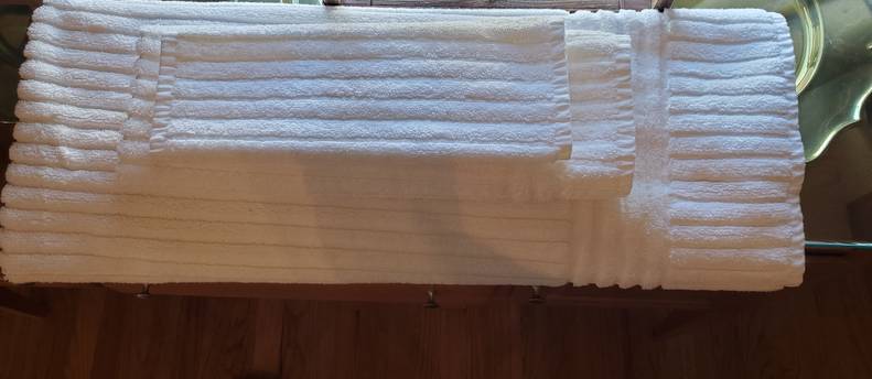 White guest towels