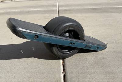 Onewheel XR and Pint Bundle