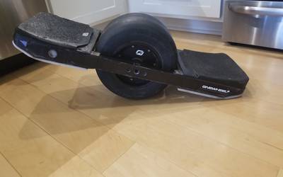 Onewheel rental in St. Louis