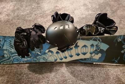 Burton Bullet 160cm Snowboard and Gear