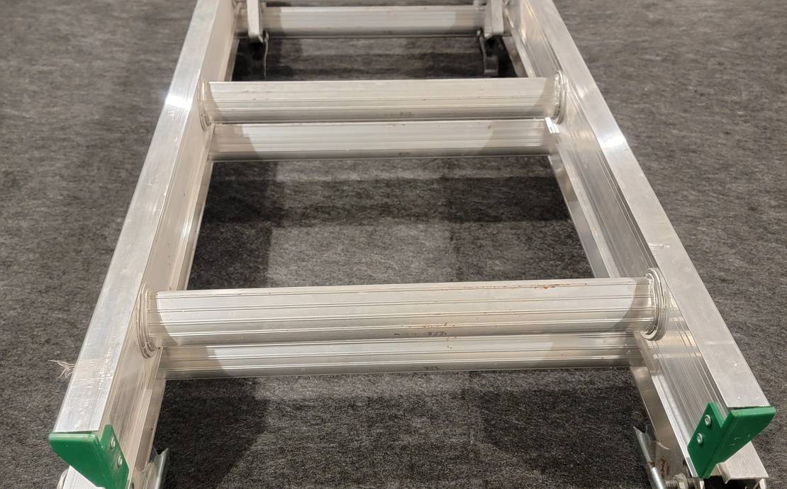 16 ft Metal Ladder