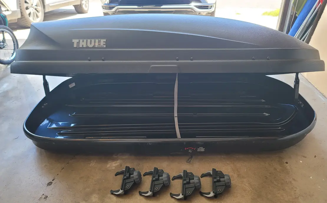 Thule Pulse Medium Cargo Roof Box