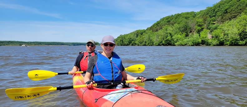 2 Hour Starved Rock Guided Kayak Tour-Tandem Kayak(for 2 ppl)