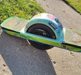 Onewheel pint with Hoosier tire