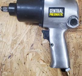 Impact Wrench - 1/2 in. Air Impact Wrench - 585 Lbs. Torque