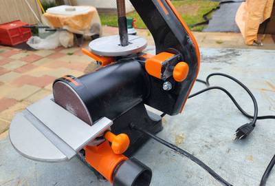 BELT SANDER - WEN AT1305 1 x 30-Inch with 5-Inch Sanding Disc