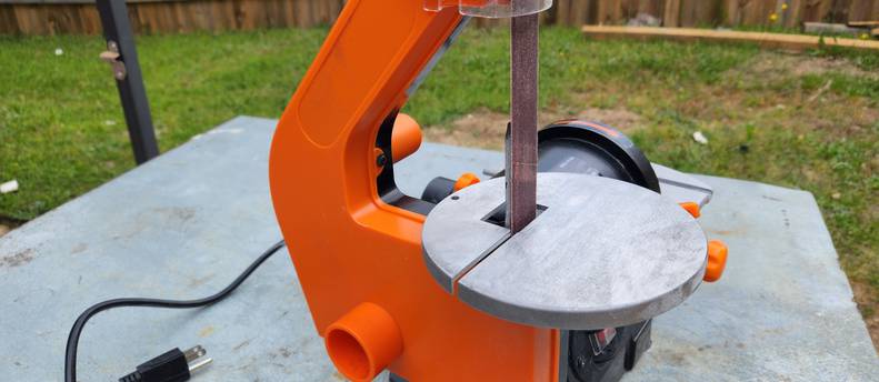 BELT SANDER - WEN AT1305 1 x 30-Inch with 5-Inch Sanding Disc