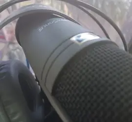 Recording Studio with Ipad, Microphone & Midi