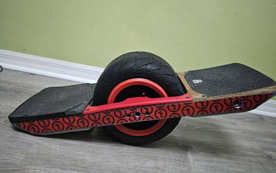 Onewheel rental in Estero