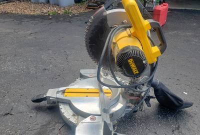 Dewalt 10" mitre saw