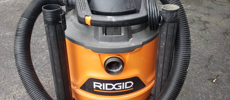 Ridgid shop vac.