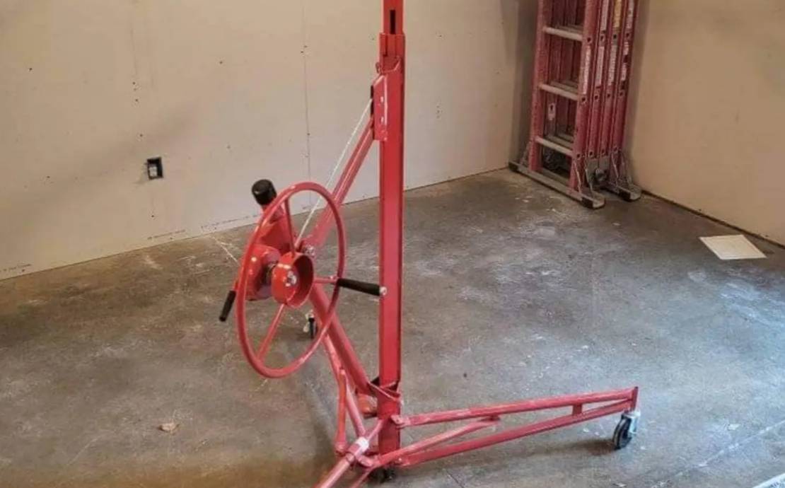 Drywall panel lifter