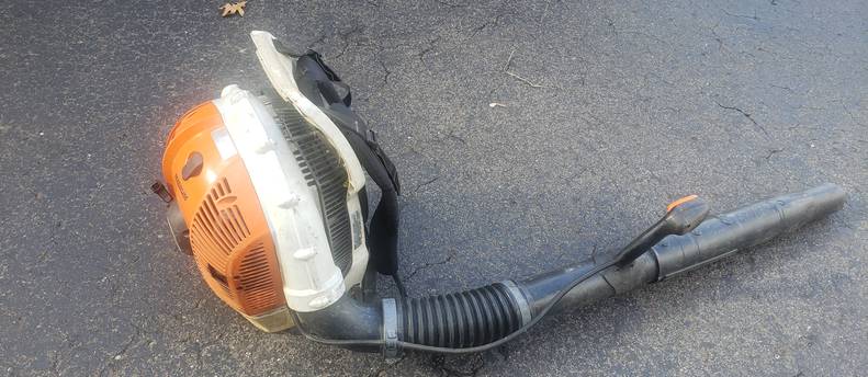 Backpack blower